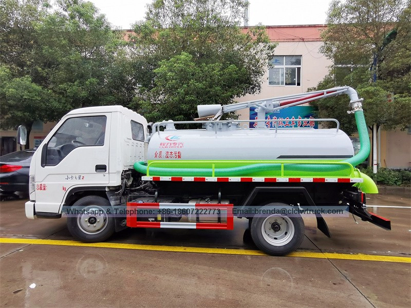 Foton 3000liters petit camion d'aspiration fécale à vendre