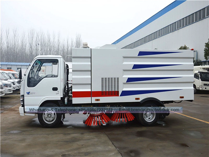 Xe tải quét đường isuzu 600p