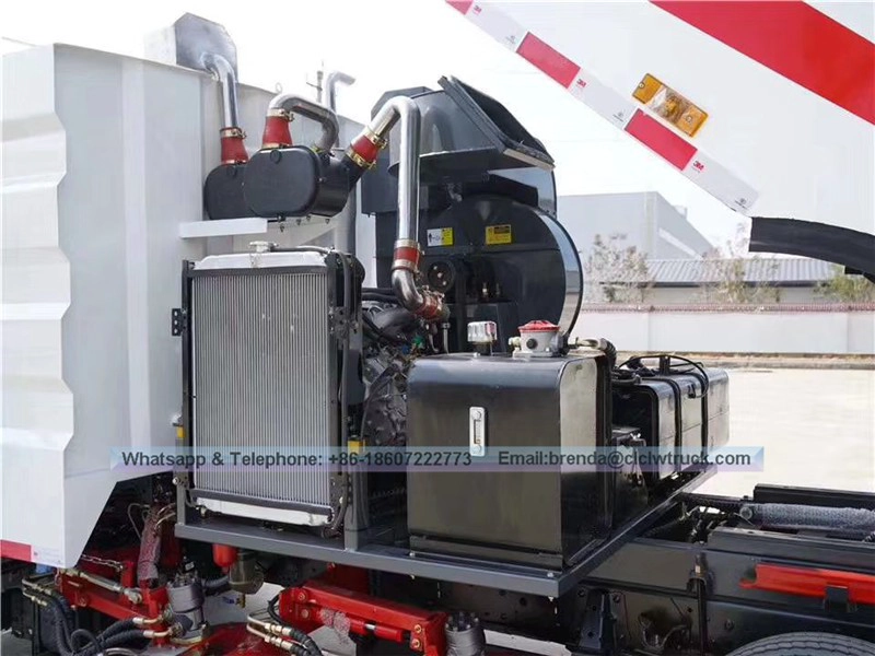 Isuzu Road Sweeper Truck Worderies ، Isuzu Sweeper Truck Morners.شاحنة كاسحة الطريق للبيع