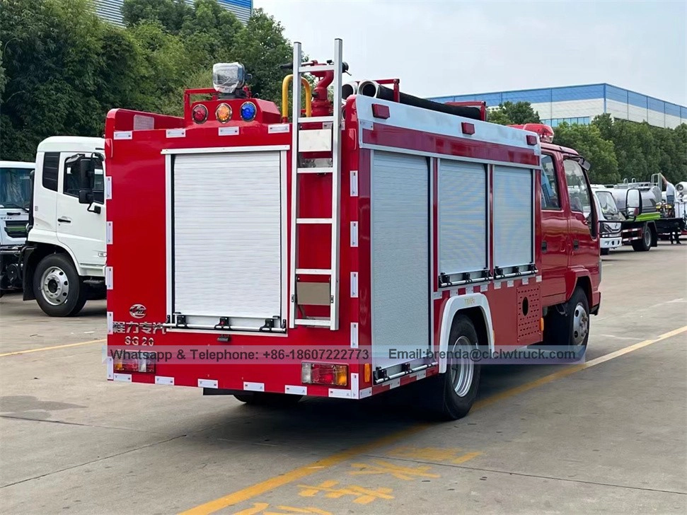 Isuzu Fire Motor Truck 2cbm 2ton 2000l Caminhão de bombeiros de tanque de água para venda quente