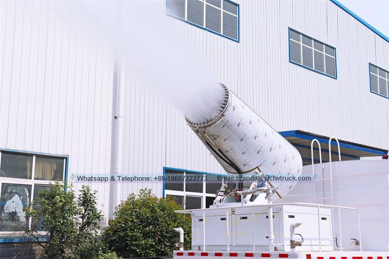 ใหม่มาถึงมัลติฟังก์ชั่นฝุ่นรถ Atomizing Water Sprayer รถบรรทุกน้ำ