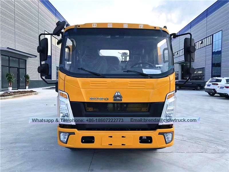 SINOTRUK HOWO 5TON flatbed tow truck,4X2 wrecker tow truck for sale