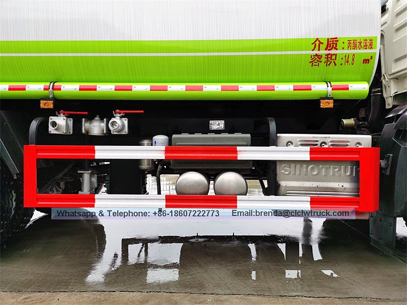 Sinotruk Howo 6x4 4400 gal 20000liter รถบรรทุกน้ำ