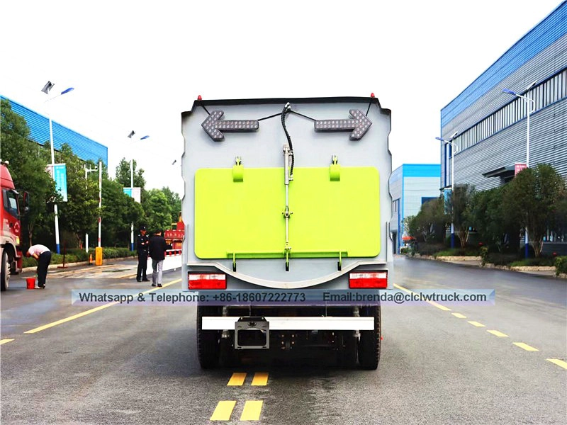 road sweeper truck suppliers, road sweeper truck with more funcation