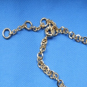 Vintage fleur rose élégant en forme de résine rose pierre alliage bijoux colliers