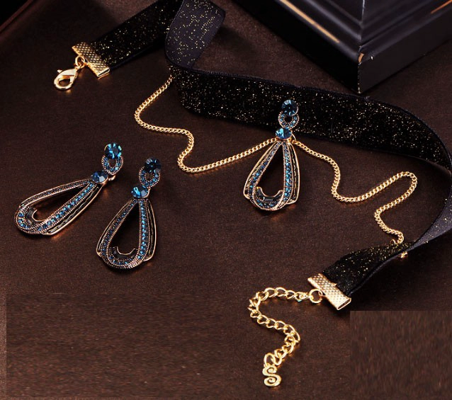 2018 fashion vintage zinc alloy earrings for woman