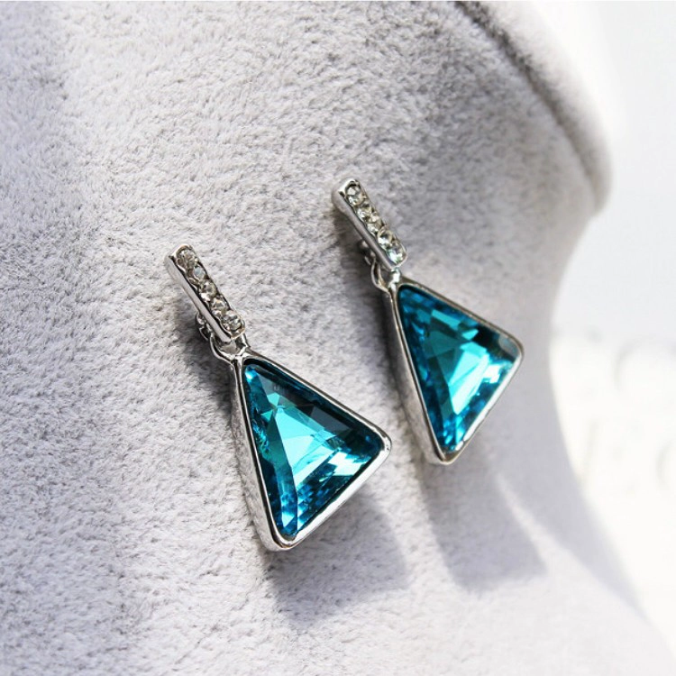 Jewelry wholesale manufacturers wholesale hot sale geometric style multi-glossy Austrian crystal triangle earrings