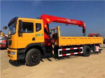 Dongfeng 5 toneladas de grúa montada con pictrues camión en venta