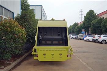 Dongfeng brand price of road sweeper truck manufactures in china