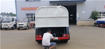 Небольшой мусорный грузовик марки Форлэнд 4x2 на экспорт в Мьянму