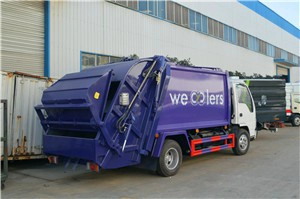 Japan brand 5cbm street sweeper truck supplier in china