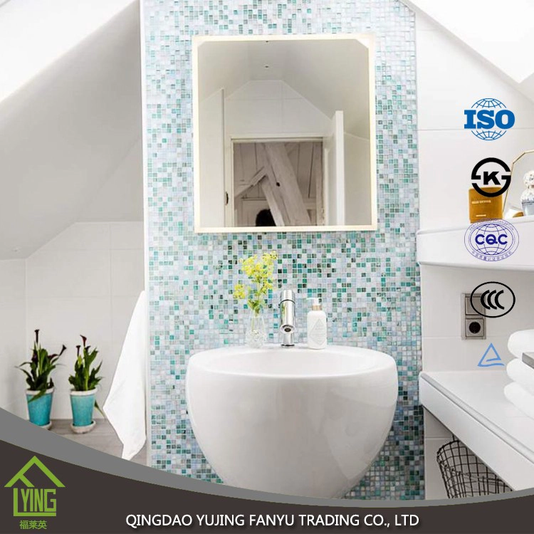 الصين clear custom Bathroom wall Mirror الصانع