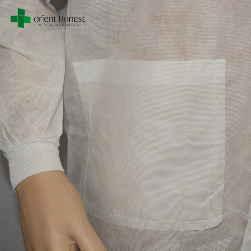 bianco blu OEM cappotto usa e getta non tessuto da laboratorio, a basso costo camici monouso per bambini, polipropilene laboratorio all'ingrosso cappotto