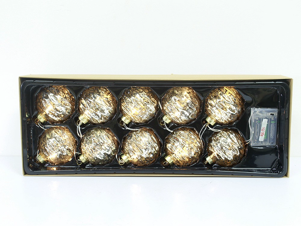 Chine New Type Promotional Glass Lighted Ball Ornaments fabricant