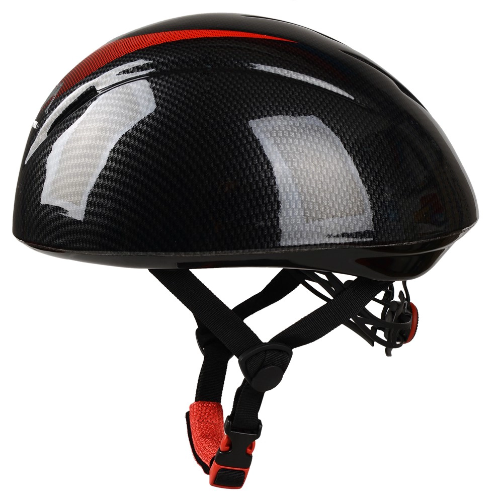 skates helmet
