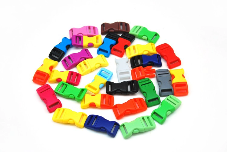 bike helmet buckle