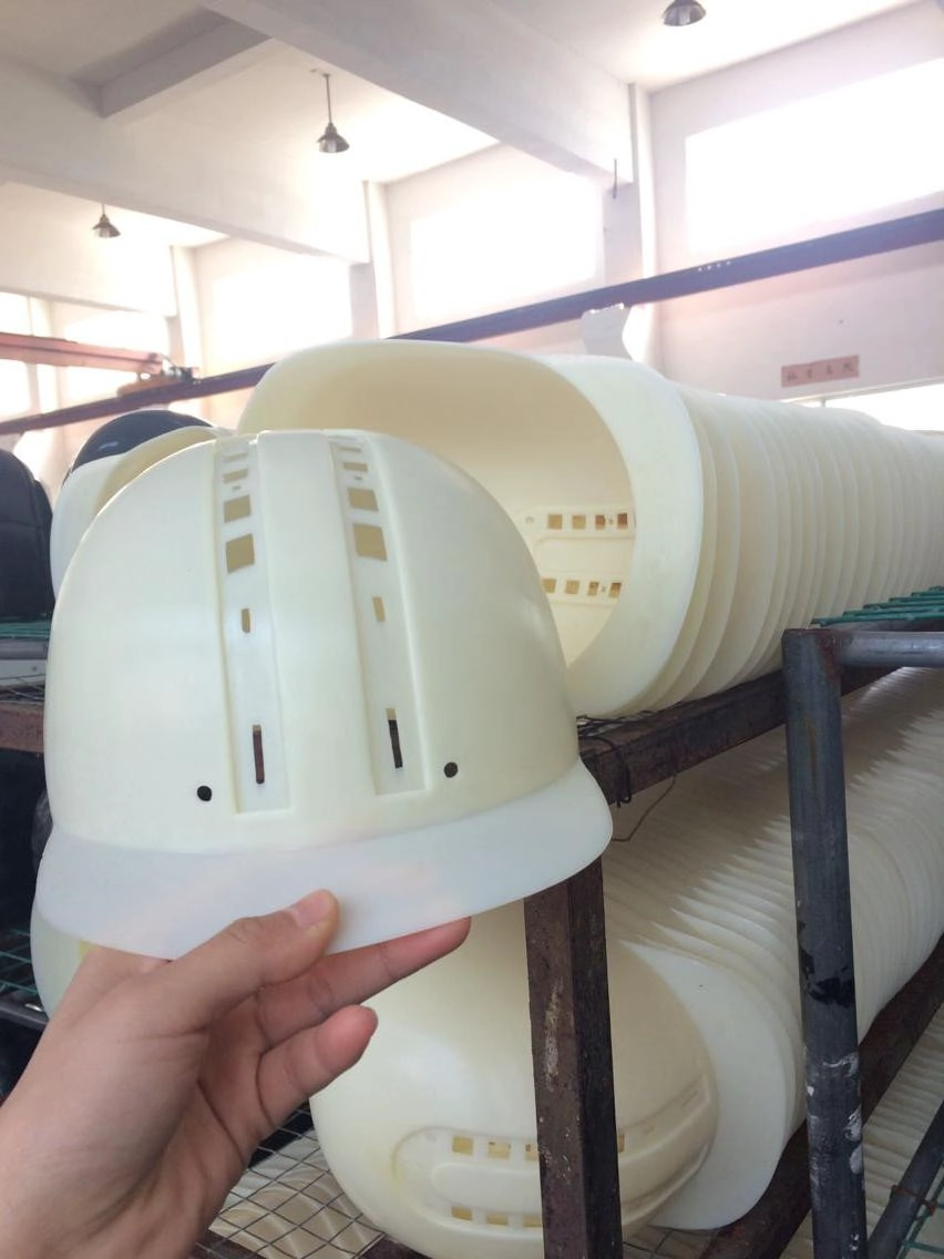 Riding helmet supplier