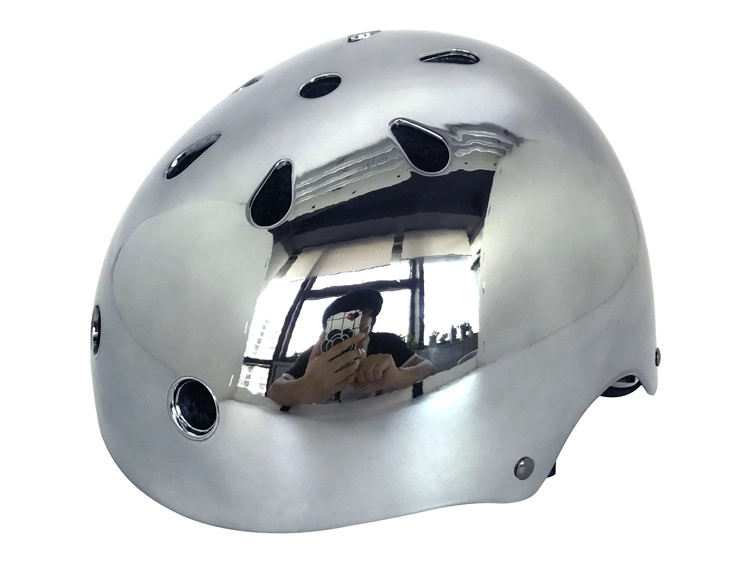 Chrome skateboard helmet