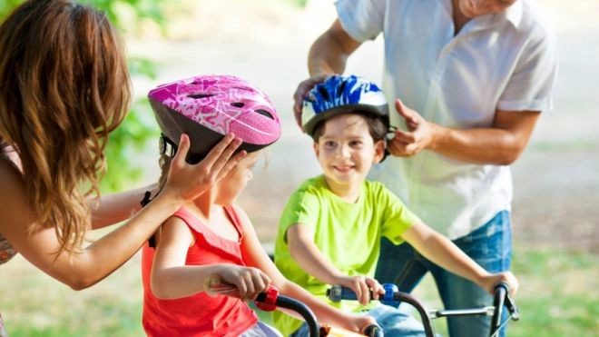 kid bike helmet
