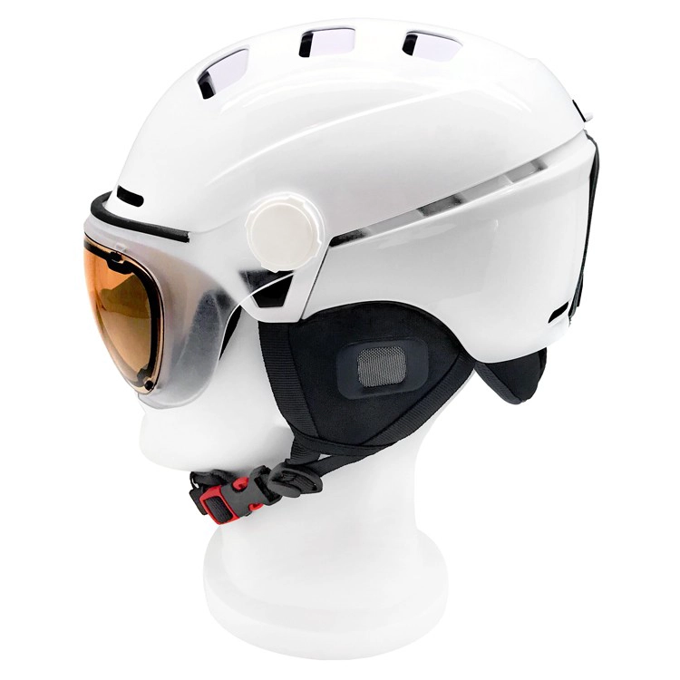 Ski race helmets