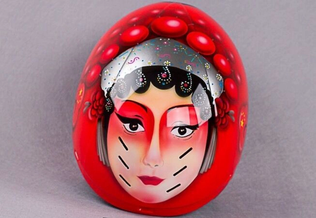Peking Opera-featured TT helmet