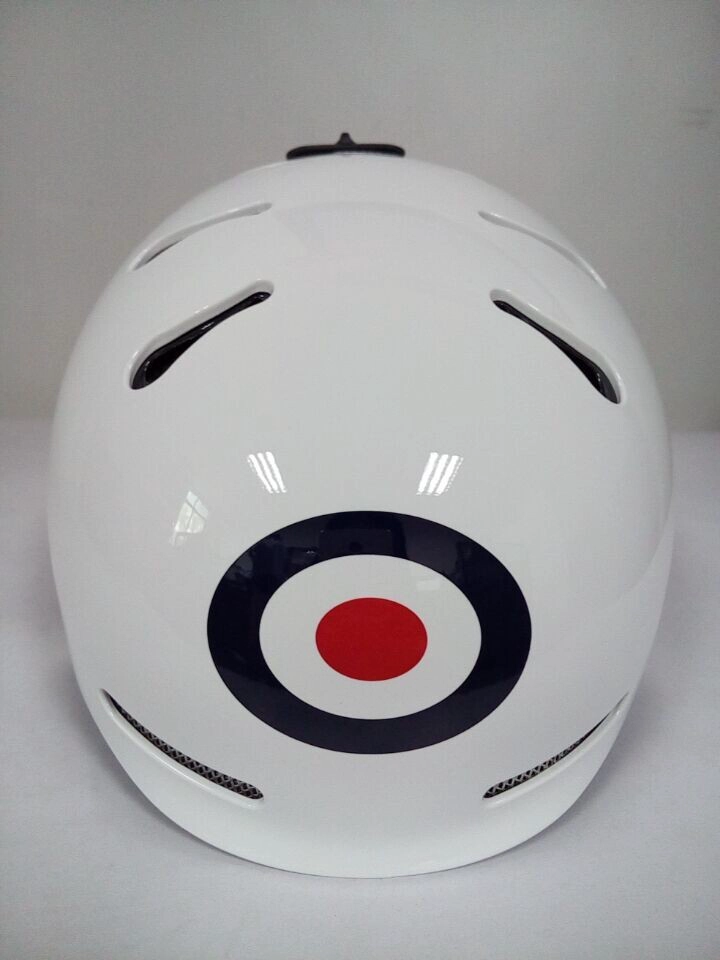 Certifié CE casques de skateboard ABS, casque de patinage OEM