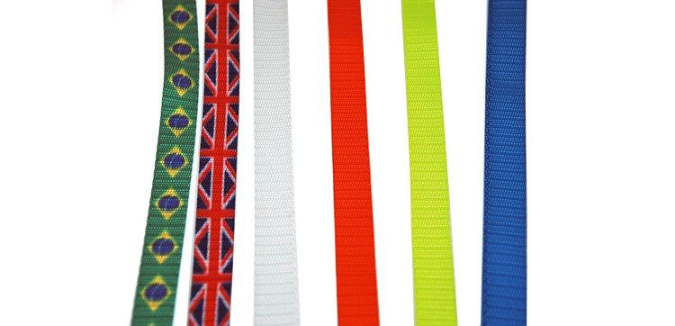 Colourful interchangeable strap for bicycle helmet