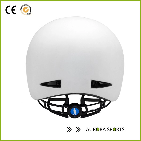 Haute qualité Eco friendly nouveauté de sécurité sportive planche à roulettes de patinage casque