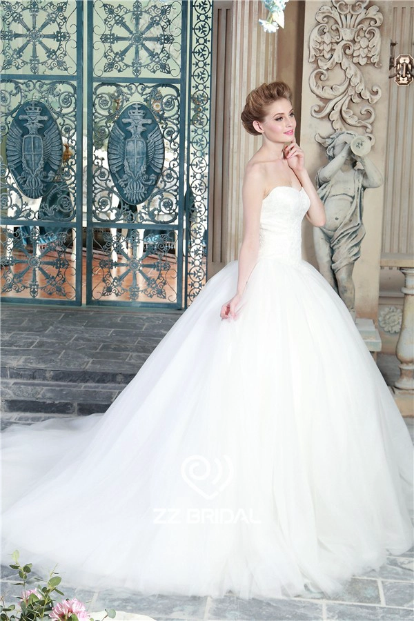 Ball gown dress sweetheart neckline tulle princess wedding gown manufacturer