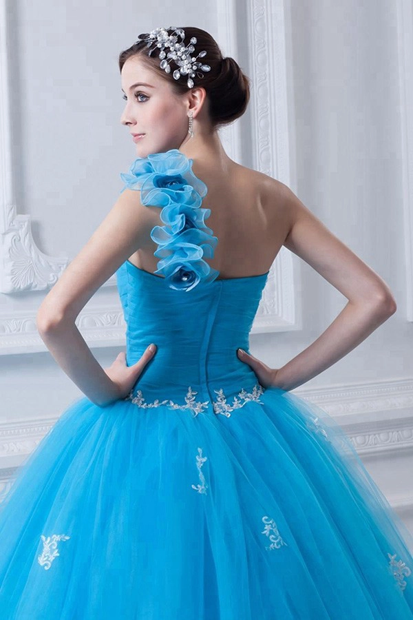 Appliques bleues volants une robe de bal epaule robe de bal pas cher 2019