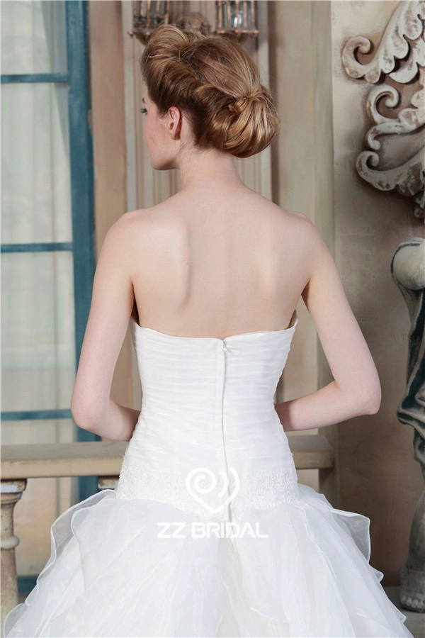 China top kwaliteit lieverd hals gegolfde organza baljurk bruidsjurk