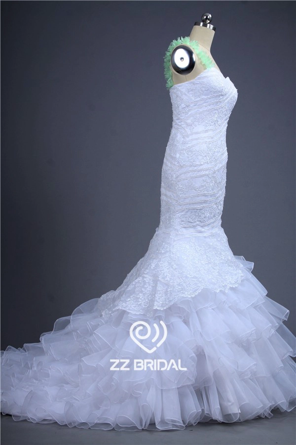 Nuovo di spaghetti verde innamorato cinghia neckline appliqued sirena di pizzo fornitore abito nuziale