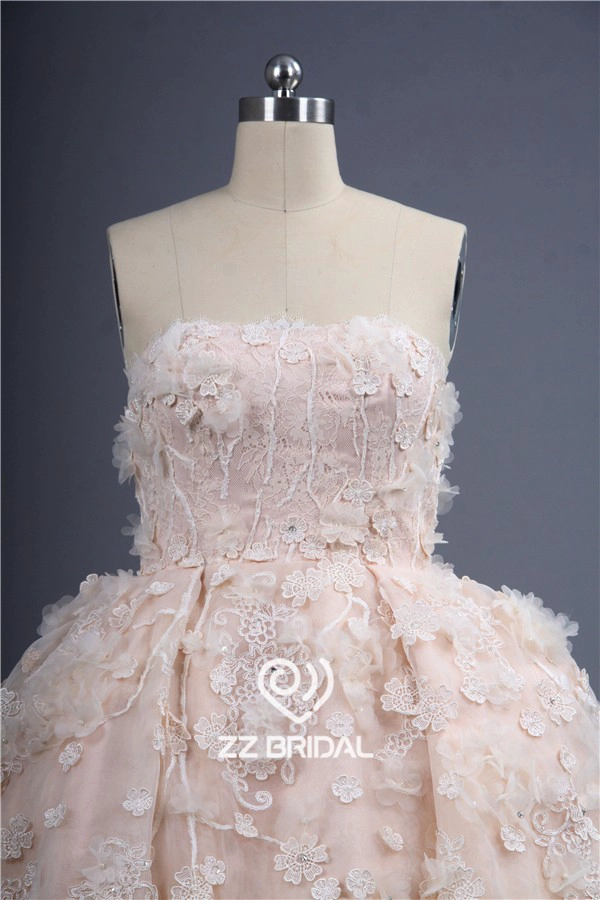 Estilo princesa strapless artesanais flores bola vestido de casamento vestido com cordões appliqued