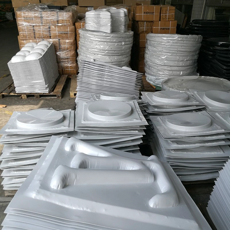 Aspiradora plástica grande y densa del ABS PS PE PP de encargo que forma al fabricante