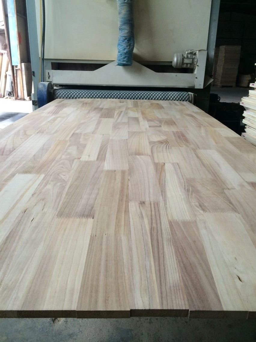 China Paulownia keilgezinkt Board für Türrahmen Paulownia Porzellan Fingergelenk Hersteller
