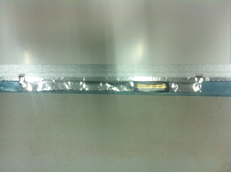 10,1 pouces 1024 * 600 épaisses brillantes 40 broches LVDS M101NWT4 R3 Screen de l'ordinateur portable