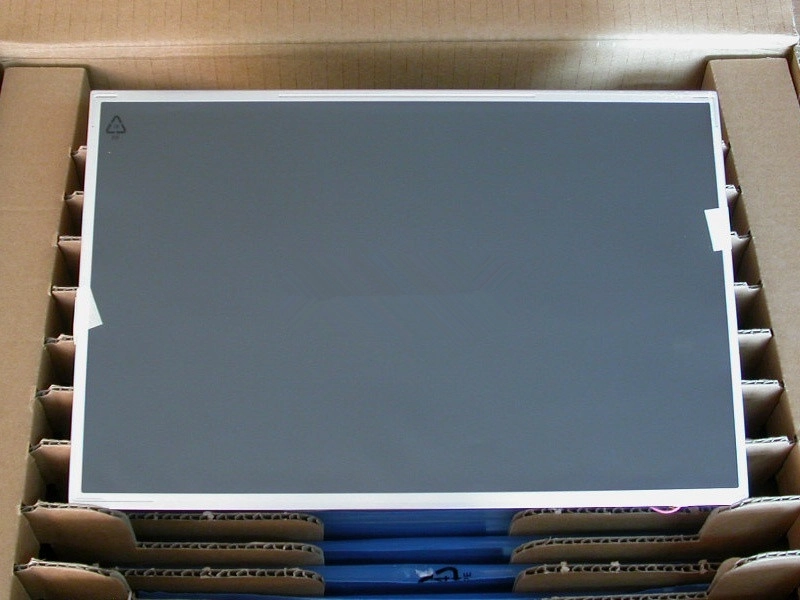 13.3 "LG العرض CCFL الخلفية دفتر وحة LCD LP133WX1-TLA1 1280 × 800 CD / M2 250 C / R 400: 1