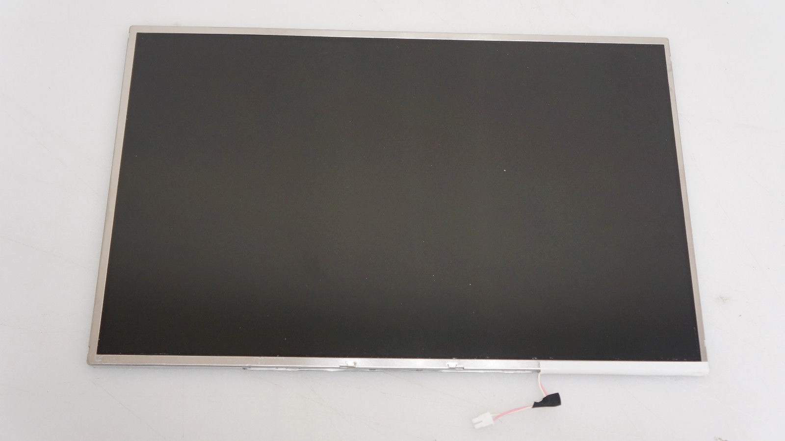 15,4 pouces 1280 * 800 brillant épaisseur 30pins LVDS B154ew02 V7 Screen de l'ordinateur portable