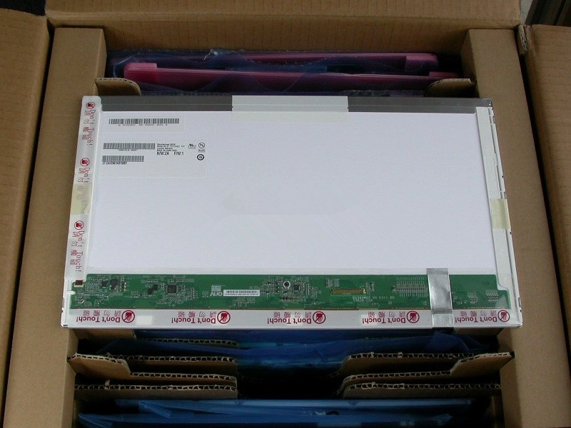 15.6" AUO WLED backlight notebook computer TFT LCD B156XW02 V2 1366×768 cd/m2 200 C/R 500:1