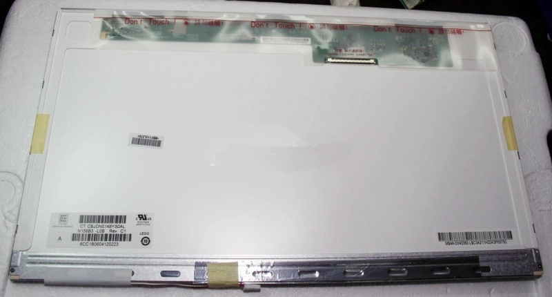 15.6 inç 1366 * 768 CMO Parlak Kalın 30 Pin LVDS N156B3-L0B Laptop Ekranı