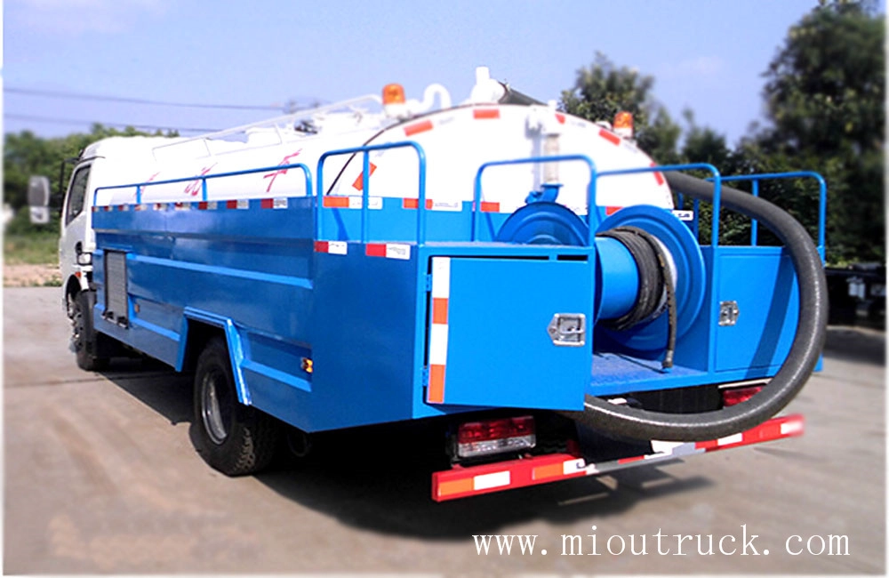 CLW5080GQX4 dongfeng4*2 5CBM road clearing vehicle