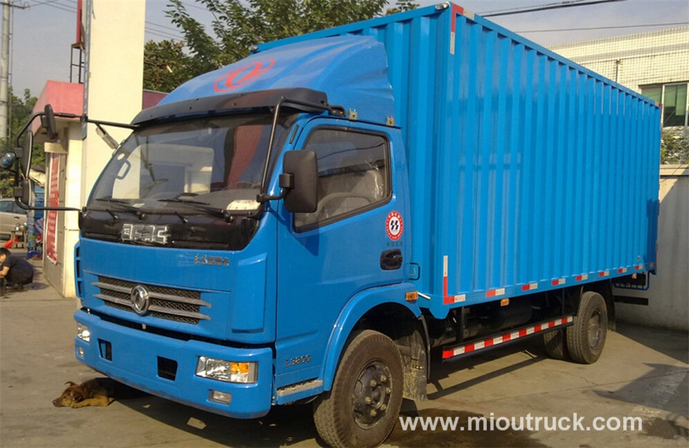 Chine célèbre marque Dong Feng EQ5050XXY12D3AC 4X2 Lumière Van Truck camion-benne