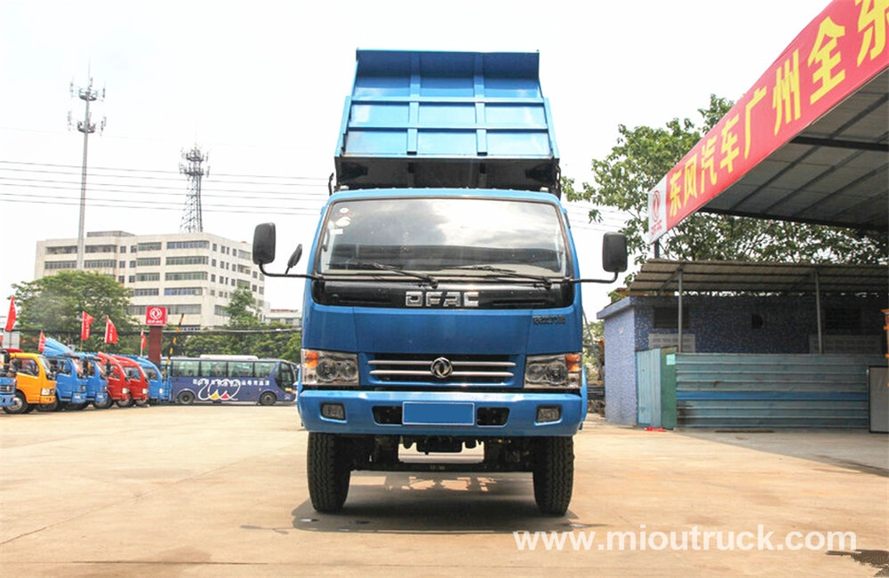 Chinoise fait Dongfeng Diesel 4X2 Carte embosseuse Et Benne Camion-benne