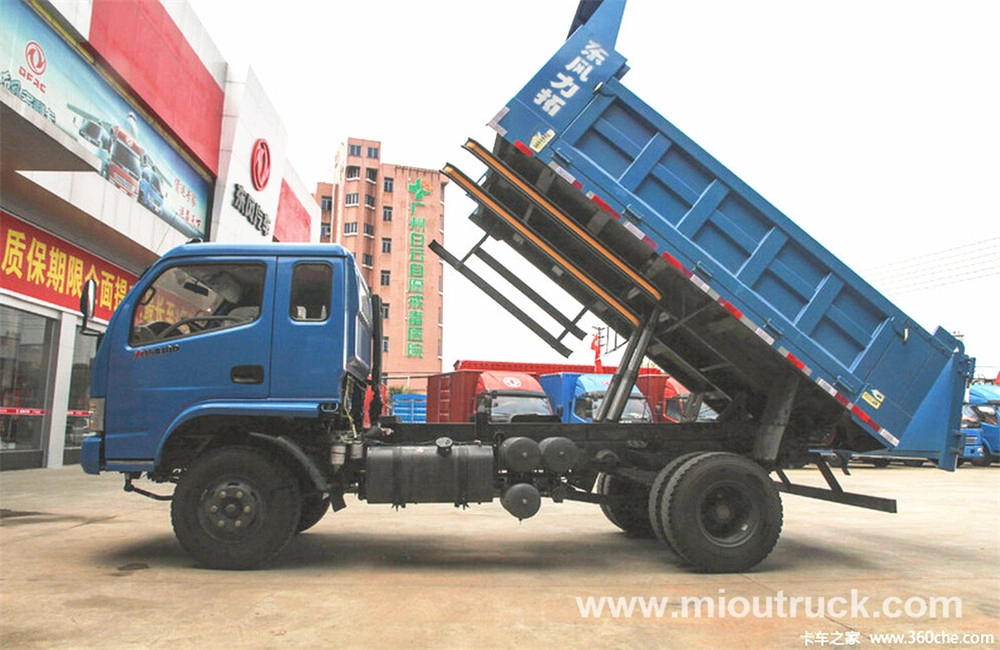 Chinoise fait Dongfeng Diesel 4X2 Carte embosseuse Et Benne Camion-benne