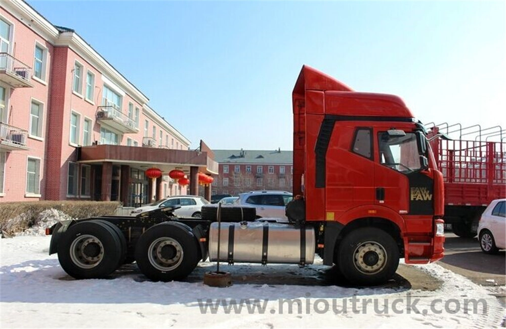 Kumpigurasyon ng FAW 6x4 J6P CA4250P66K24T1A1E4 High-top Diesel paghatak ng Trak / Tractor Truck