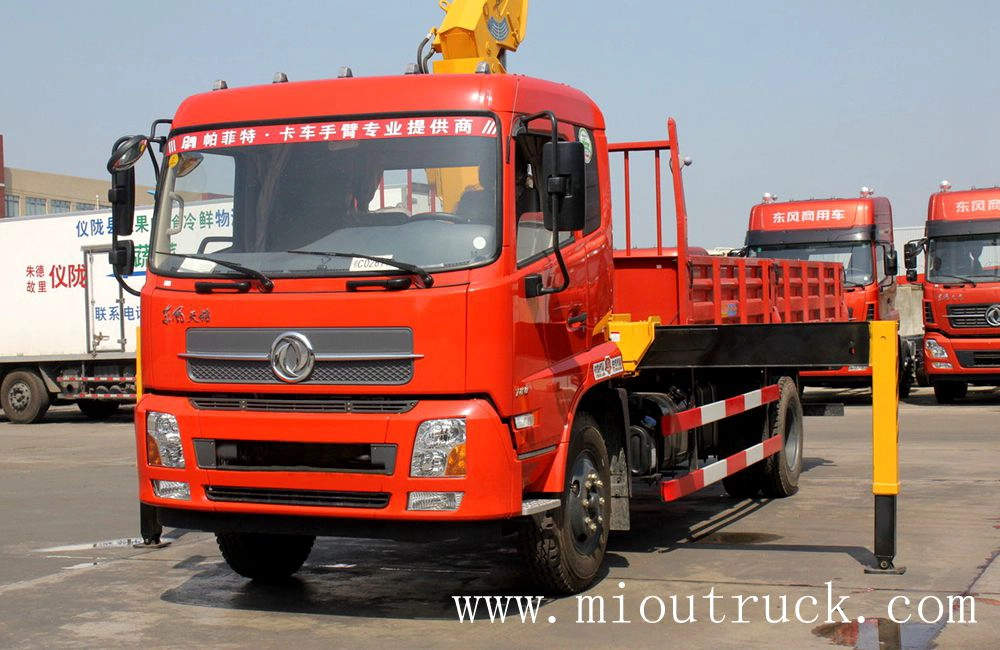 DFCV Dongfeng Tianjin 180hp 4 * 2 6.3T Truck Crane (smjco)