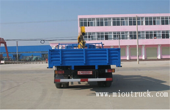 DongFeng 3.5 Ton truck crane for sale