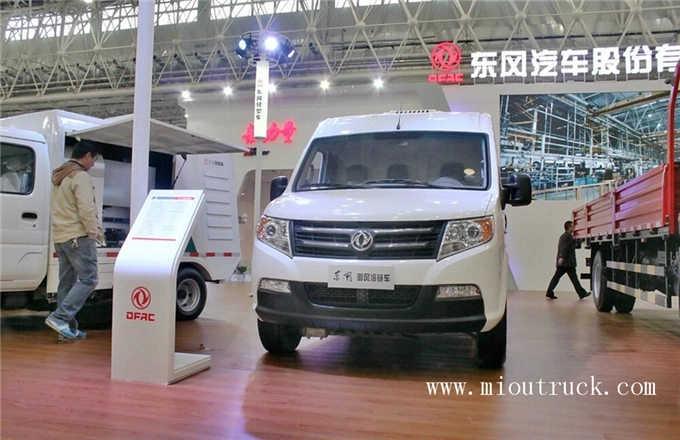 Dongfeng Yufeng 136 hp 4X2 palamigan trak