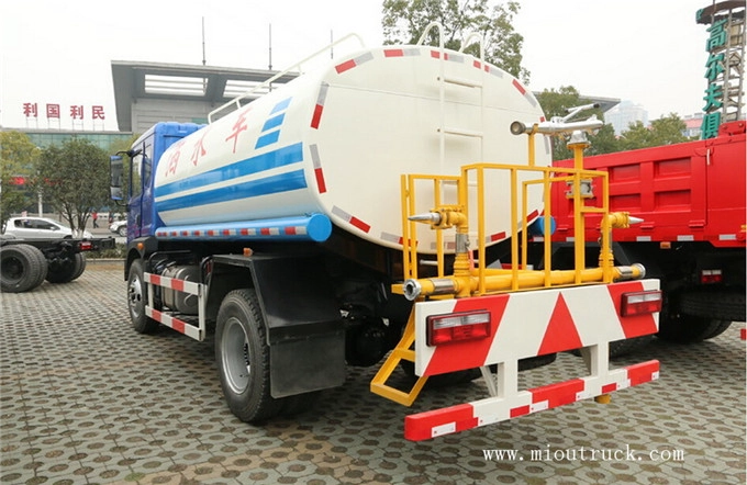 Dongfeng 170hp 4x2 water tank truck
