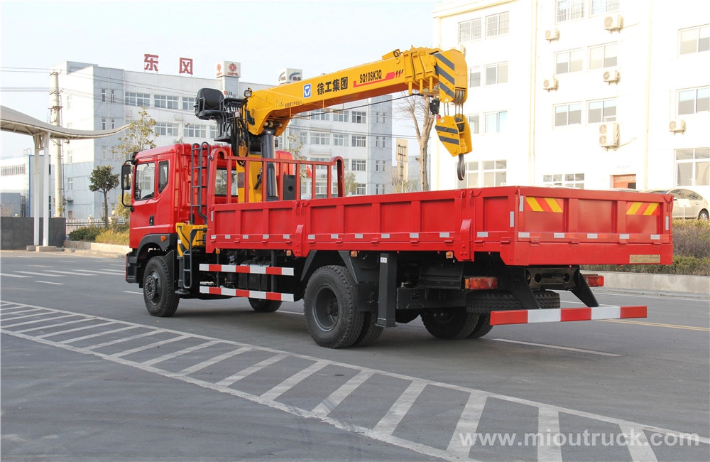Dongfeng 4 X 2 khung gầm xe tải gắn cẩu 4 phần boom tấn 12 XCMG Trung Quốc nhà cung cấp để bán